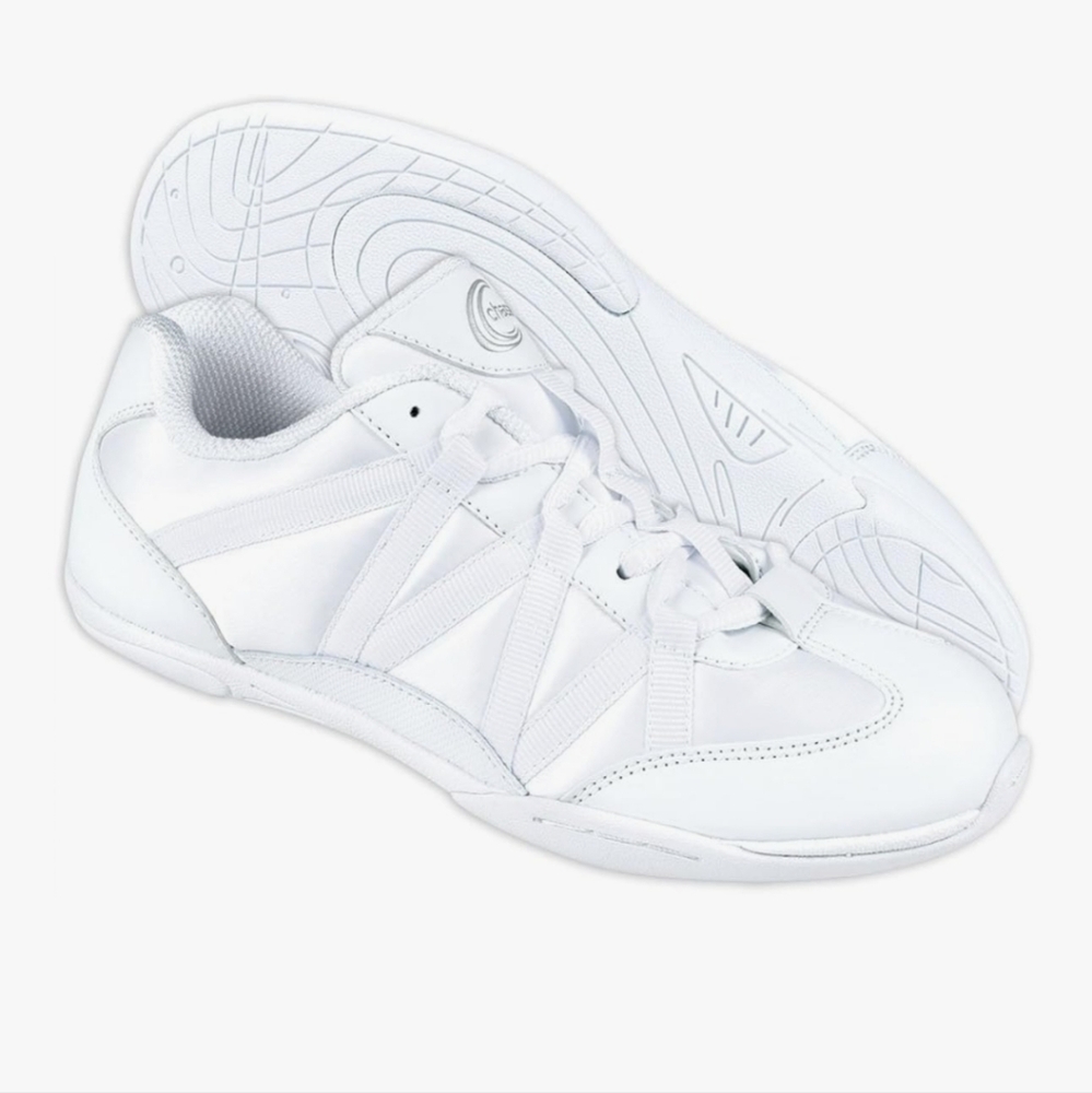 NIB  Chassé Ace II Cheer Shoe